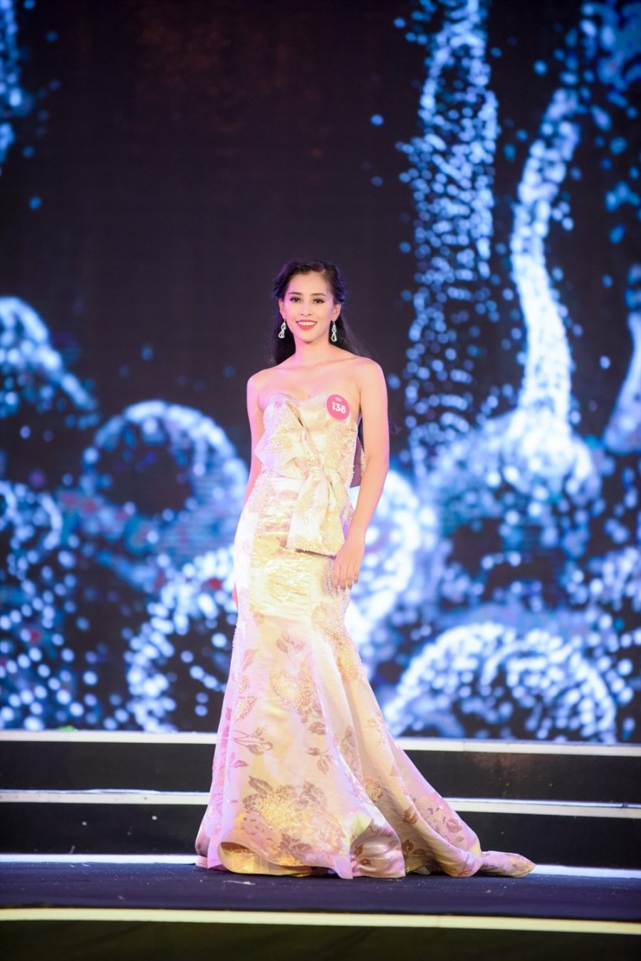 Trần Tiểu Vy nhận được sự đánh giá cao của ban giám khảo và khán giả từ đêm chung khảo phía Bắc Hoa hậu Việt Nam 2018.