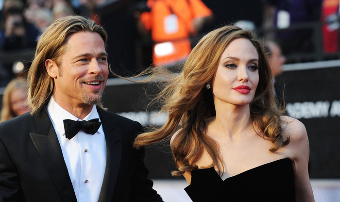 Brad Pitt và Angelina Jolie.