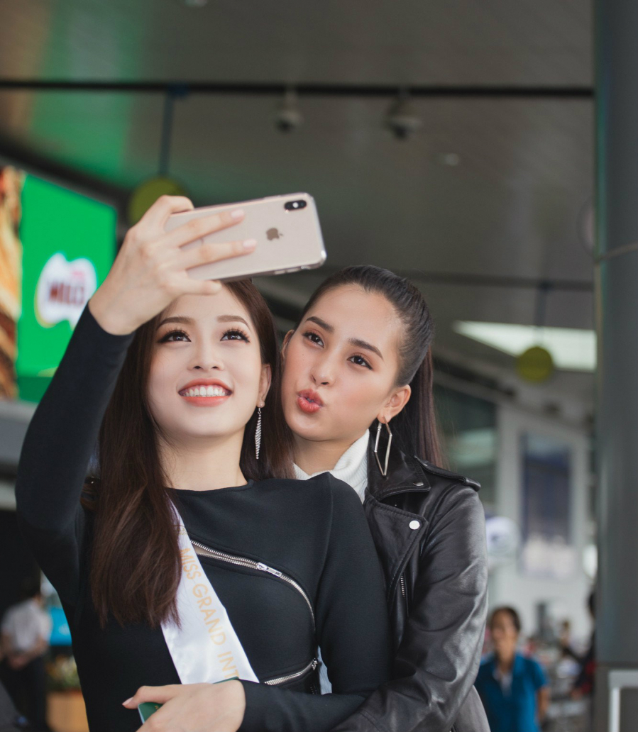 Sau cuộc thi Hoa hậu Việt Nam 2018, cả 2 đã trở thành cặp bạn thân thiết.