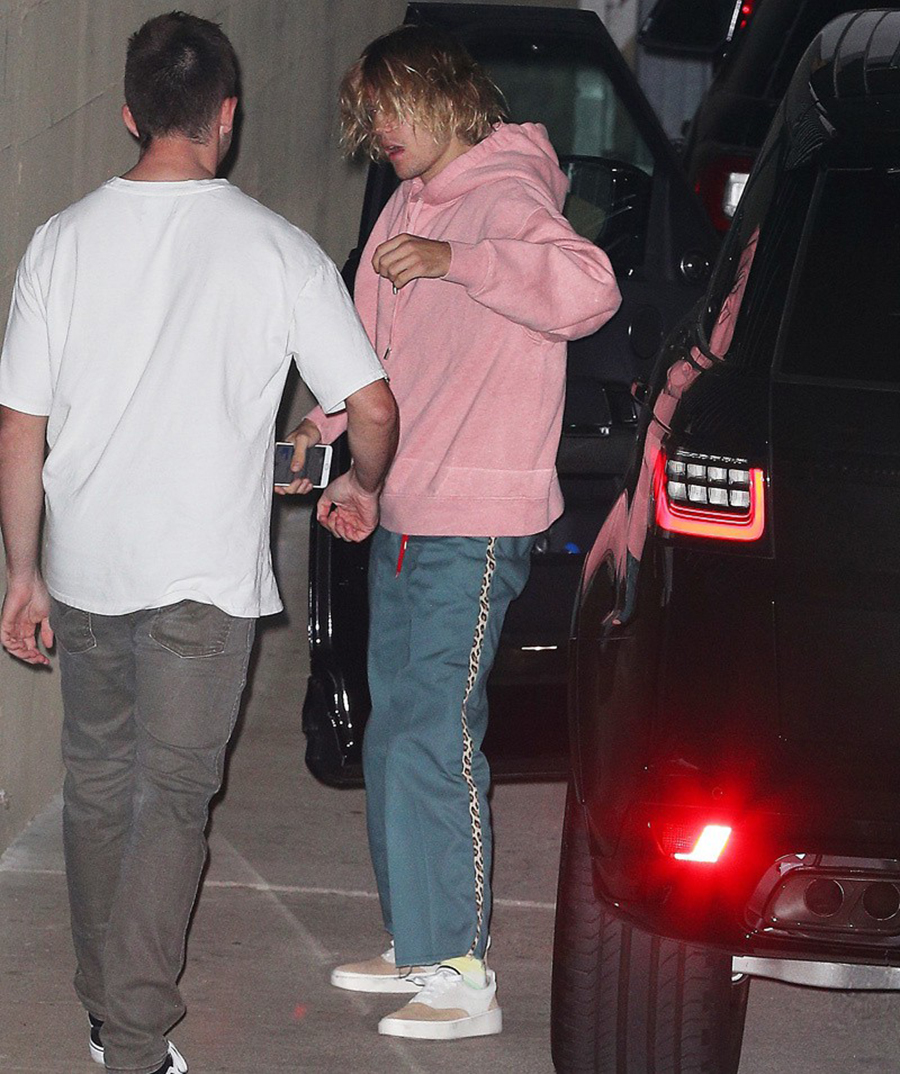 Justin Bieber đang có tâm trạng không hề tốt chút nào.