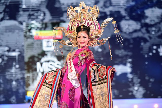 Kim Nguyên được trao danh hiệu Hoa hậu châu Á Việt Nam 2018.