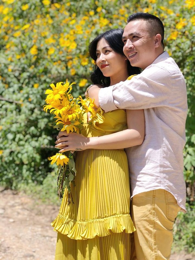 Vợ chồng Mc Hoàng Linh thường xuyên đi du lịch và ghi lại những khoảnh khắc hạnh phúc bên nhau.