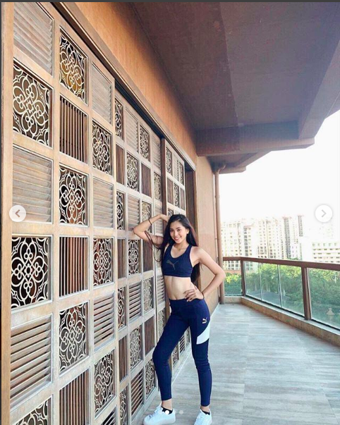 Trên trang cá nhân instagram, Hoa hậu Tiểu Vy vừa đăng tải loạt ảnh tạo dáng trong trang phục thể thao vô cùng năng động khoẻ khoắn, đi kèm chú thích: 
