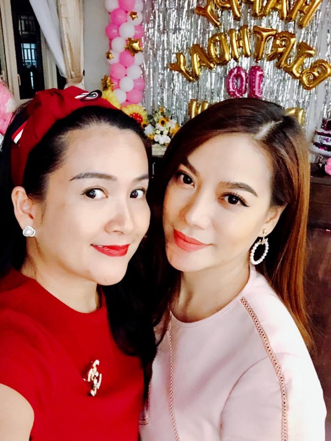 Bà xã Bình Minh cũng đến dự tiệc sinh nhật của con gái Trương Ngọc Ánh.