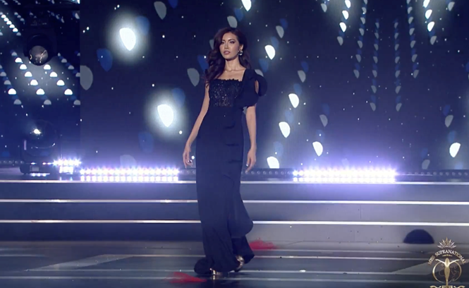 Kinh nghiệm làm người mẫu đã giúp Minh Tú tỏa sáng trên sân khấu.