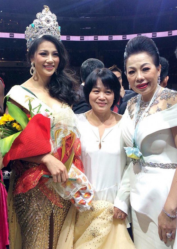 NTK Linh San bị tố “mua” ghế giám khảo, rất nhiều thông tin bất lợi đang nhằm về phía Tân Hoa hậu Trái đất 2018.