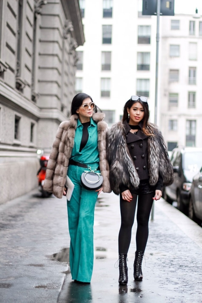 Được biết, mẹ chồng Hà Tăng tham dự tham dự Tuần lễ thời trang Milan với cương vị “business buyer”, bà cũng là một trong 500 người có ảnh hưởng về thời trang thế giới do tạp chí BOF bình chọn.