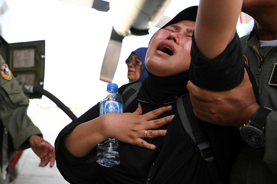 Những người dân Indonesia chịu ảnh hưởng của thảm họa kép rơi vào tình cảnh vô cùng khốn khổ.