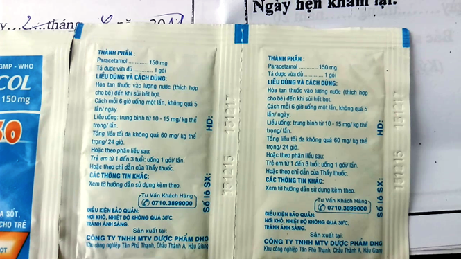 Loại thuốc dành cho trẻ 1-3 tuổi hết hạn đã gần 5 tháng vẫn được nhân viên quầy thuốc lẻ ở Bệnh viện đa khoa Chân Mây bán cho người nhà bệnh nhi