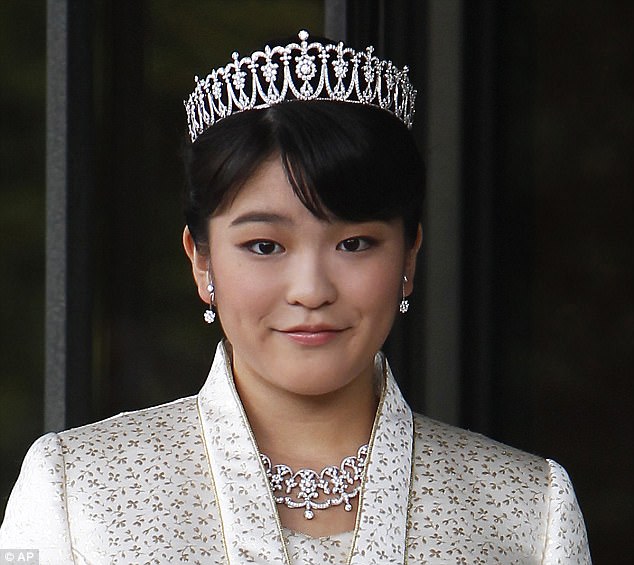 4062df8f00000578-4510700-japan-s-princess-mako-the-first-daughter-of-prince-akishino-and-a-2-1494956119048-1494983712234