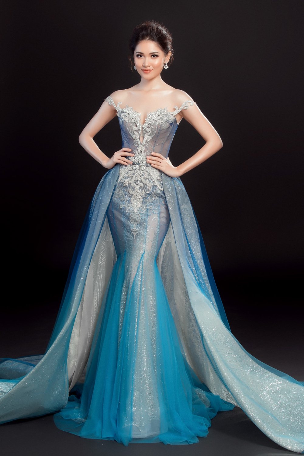 Miss Grand International 2023: Hình ảnh phác thảo trang phục dạ hội và dân  tộc của Hoa hậu Lê Hoàng Phương
