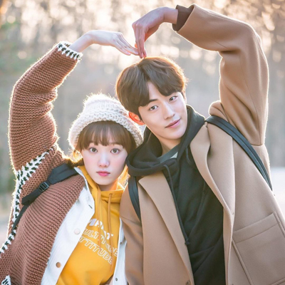 Nam Joo Hyuk và Lee Sung Kyung kết duyên khi đóng