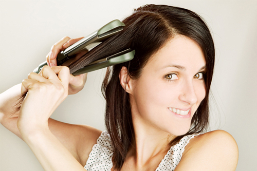 Các mẹo duỗi tóc rẻ đẹp giúp bạn tiết kiệm chi phí mà vẫn có được mái tóc thẳng mượt như ý muốn. Từ việc sử dụng chiếc bình xịt đẩy tóc lên đến việc sử dụng kem duỗi tóc tự nhiên, bạn có thể duỗi tóc một cách đơn giản nhưng hiệu quả.