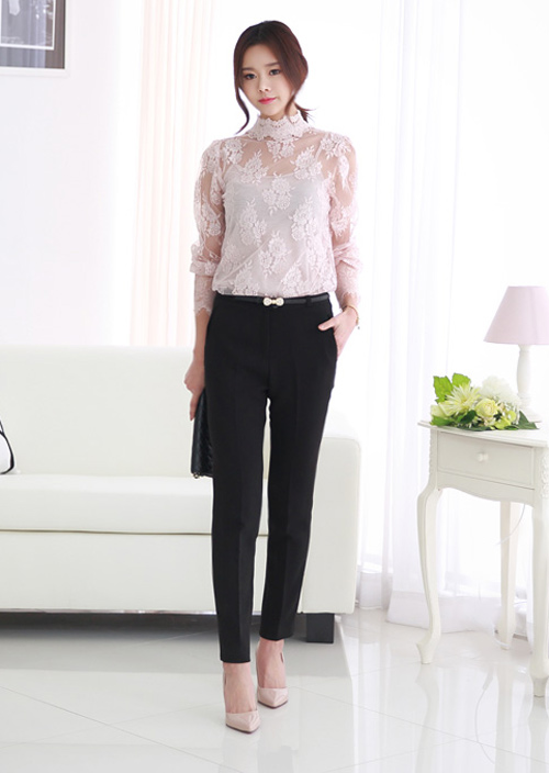 Mẹo chọn đồ công sở cho mẹ mới sinh