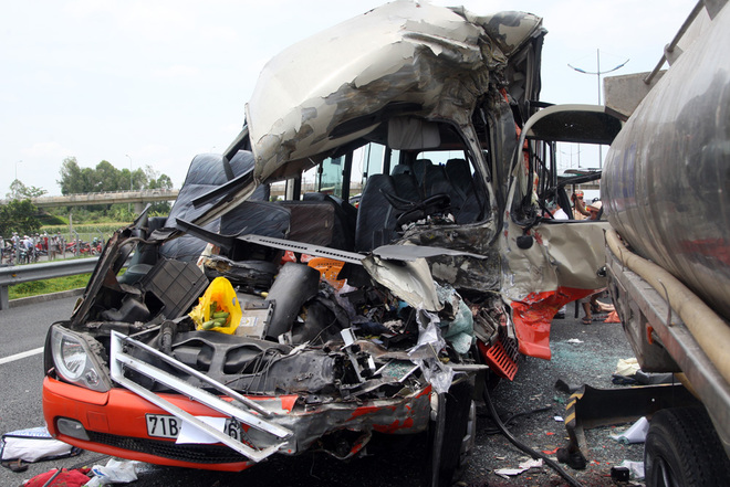 Thêm 2 người tử vong trong vụ tai nạn trên cao tốc Trung Lương