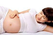 ảnh hưởng xấu của nước hoa đối với mẹ bầu và thai nhi