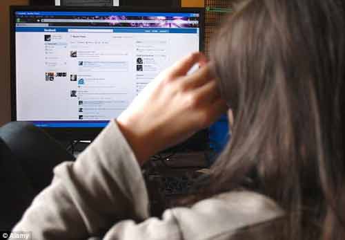 Bị mẹ cấm sử dụng Facebook, bé gái 13 tuổi tự tử  - Ảnh 1