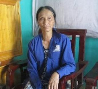 Bà Nguyễn Thị Thừa - bà nội cháu Liên chia sẻ cùng phóng viên