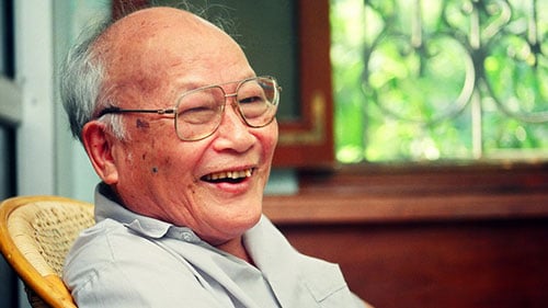 Nhà  văn Tô Hoài