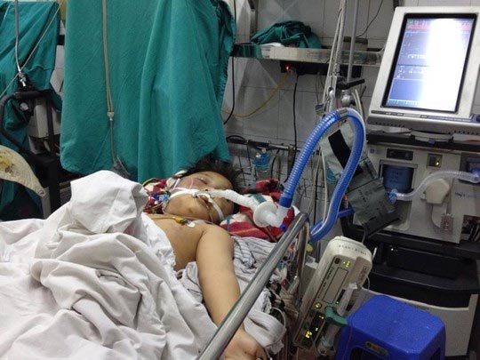 Cháu Đỗ Doãn Lộc cấp cứu tại bệnh viện Việt Đức