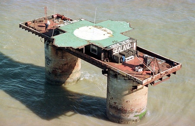 Sealand nằm ngoài khơi bờ biển Suffolk, đông nam nước Anh