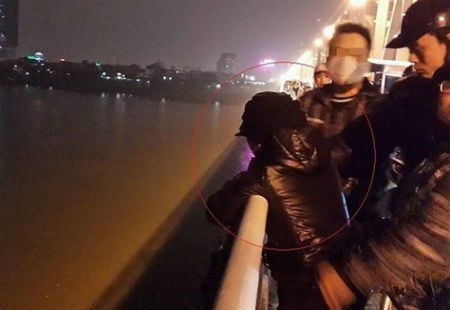 Mô tả ảnh.