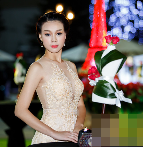 Truong tung lan goi cam tao bao nhat dep fashion runway 2015 4