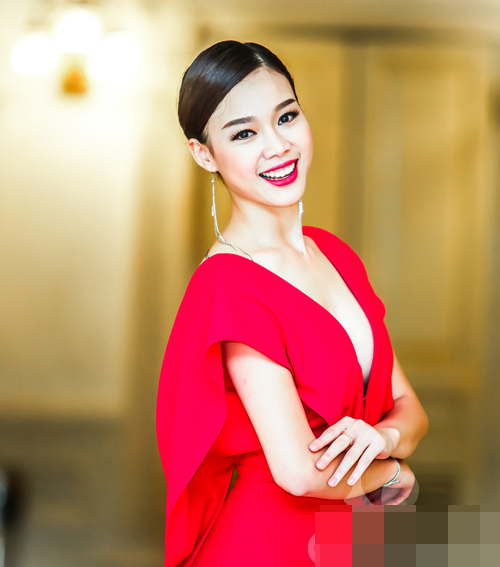 Truong tung lan goi cam tao bao nhat dep fashion runway 2015 6