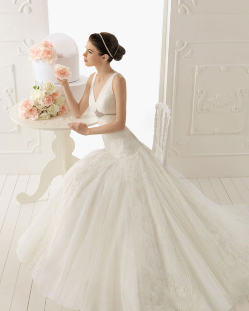 Váy cưới 2015 quyến rũ cho cô dâu nổi bật trong ngày vu quy