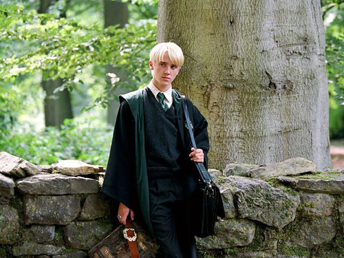 Nhìn lại phong cách thời trang ấn tượng từ dàn sao Harry Potter
