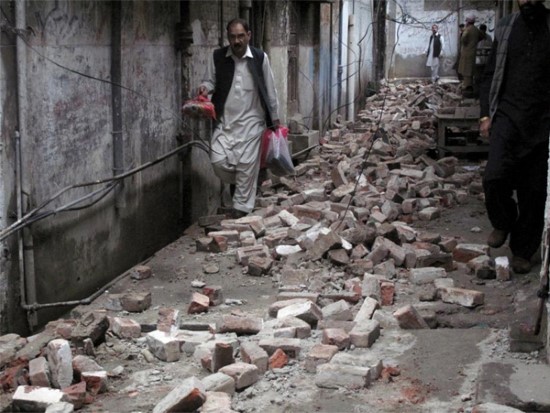 Động đất ở Afghanistan: Thương vong tăng vọt, sơ tán khẩn cấp 3