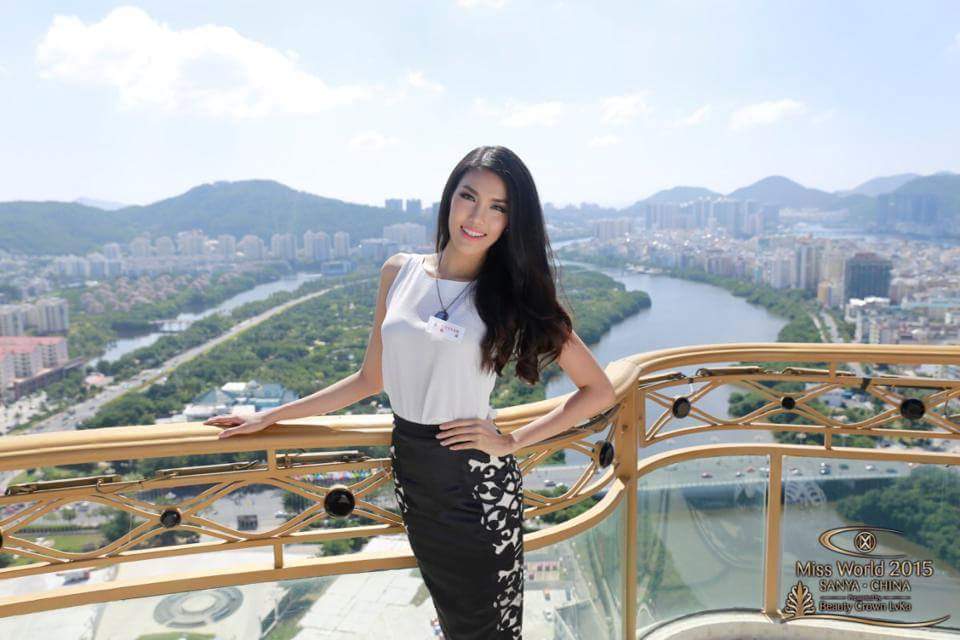 Lan Khuê xinh đẹp tại Miss World, Lệ Quyên bị chê diện đồ 'quê' 1