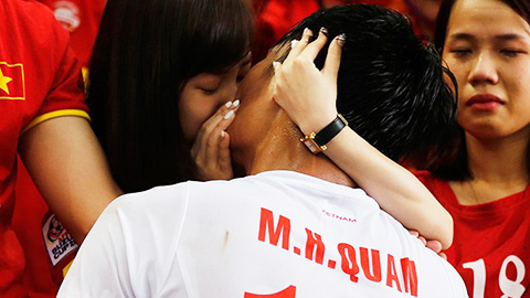 Hạnh phúc trái chiều của những cặp đôi cầu thủ - mỹ nhân Việt