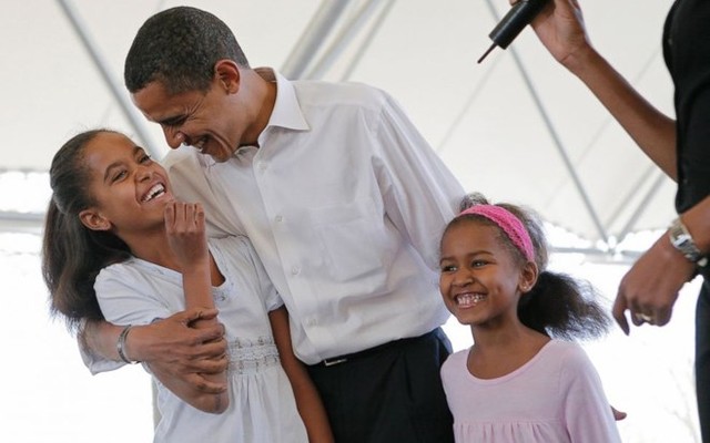 Những hình ảnh ngọt ngào của Tổng thống Obama và “người tình kiếp trước”