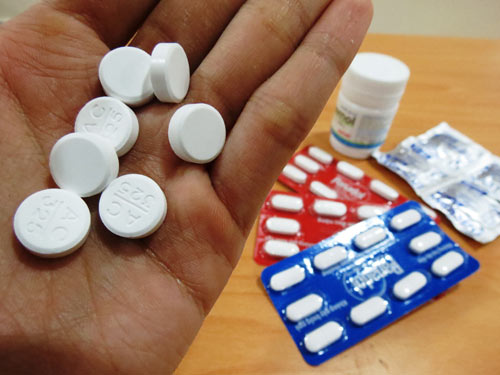Những loại thuốc cần có trong túi xách của dân công sở