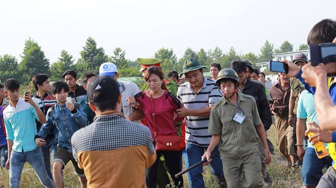 Bắt nghi phạm móc túi tại thảm án Bình Phước 1