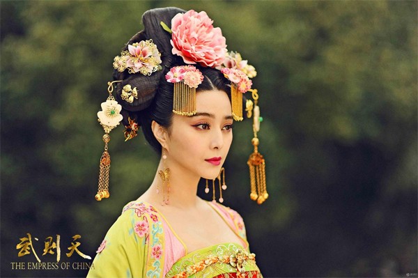 Những nữ thần gây khó chịu của màn ảnh Hoa ngữ 2015 6