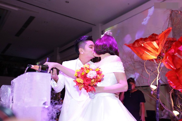 Những hình ảnh đẹp nhất trong đám cưới Vân Trang