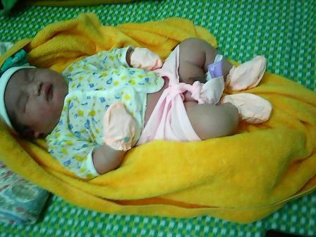 Bé sơ sinh nặng 5,1kg ở Quảng Nam