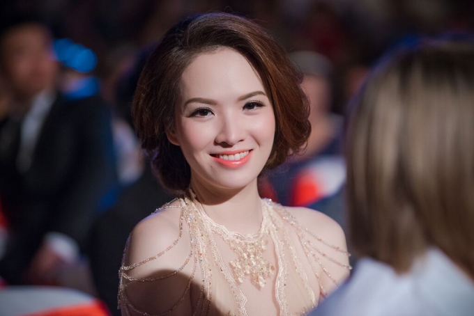 Điểm mặt những người đẹp trải qua 2 lần đò trong showbiz Việt