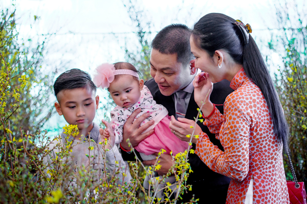 Kim Hiền hạnh phúc đón Tết cùng gia đình tại Mỹ