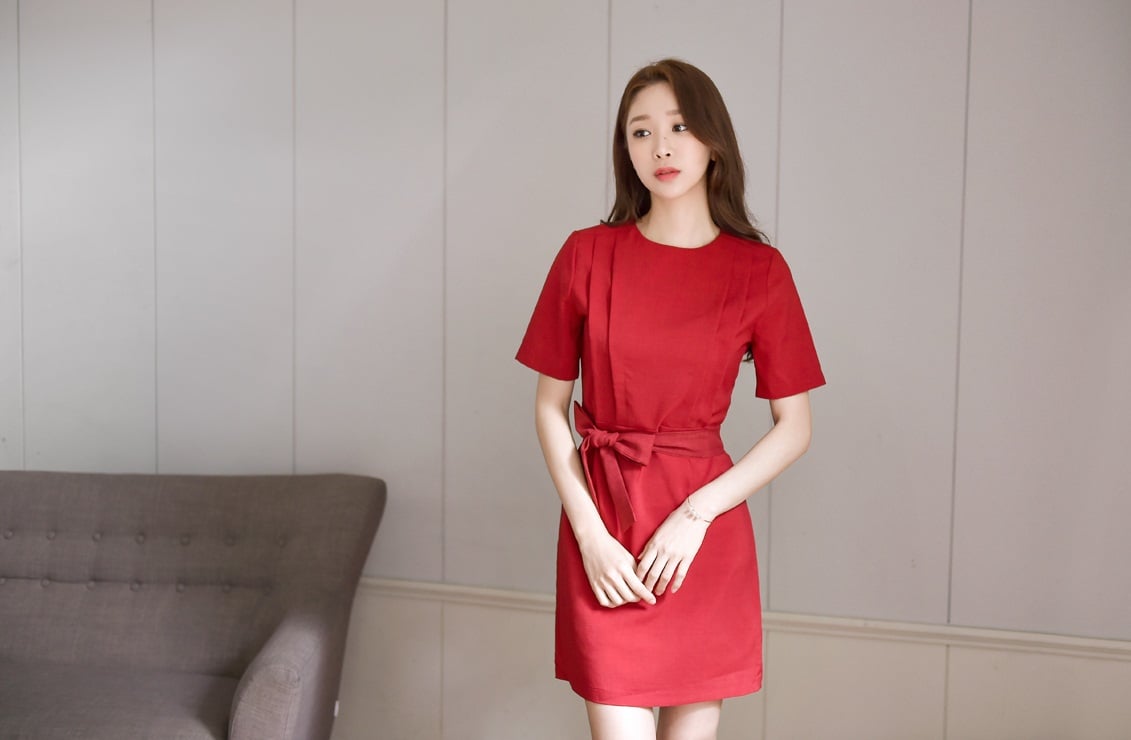 Những mẫu đầm liền công sở Hàn Quốc đẹp nhất 2017