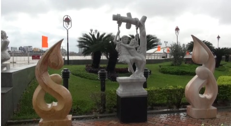 Vẻ đẹp “độc đáo” công viên tượng đá tại Đà Nẵng