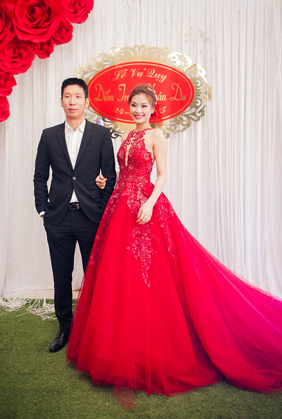Á hậu Diễm Trang hạnh phúc khoe con đầu lòng sau 3 tháng kết hôn