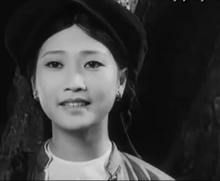 Vẻ đẹp của người con gái Việt Nam đầu thế kỉ 20 