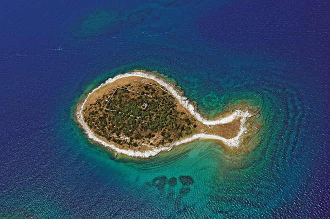 Những hòn đảo có hình dáng kì lạ nhất hành tinh