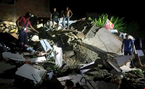 Động đất cực mạnh ở Ecuador: Đã ghi nhận gần 700 thương vong