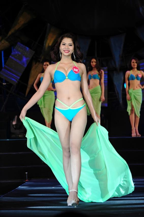 Choáng với dàn thí sinh Hoa hậu Biển mặc bikini khoe sắc