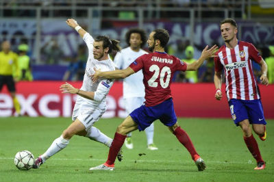 Đêm chung kết cup C1 mùa giải 2015/ 2016 giữa hai đội bóng cùng thành phố Real Madrid - Atletico Madrid 1