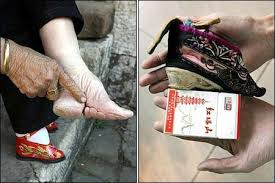 Tục bó chân” gót sen” và nỗi đau của phụ nữ Trung Quốc